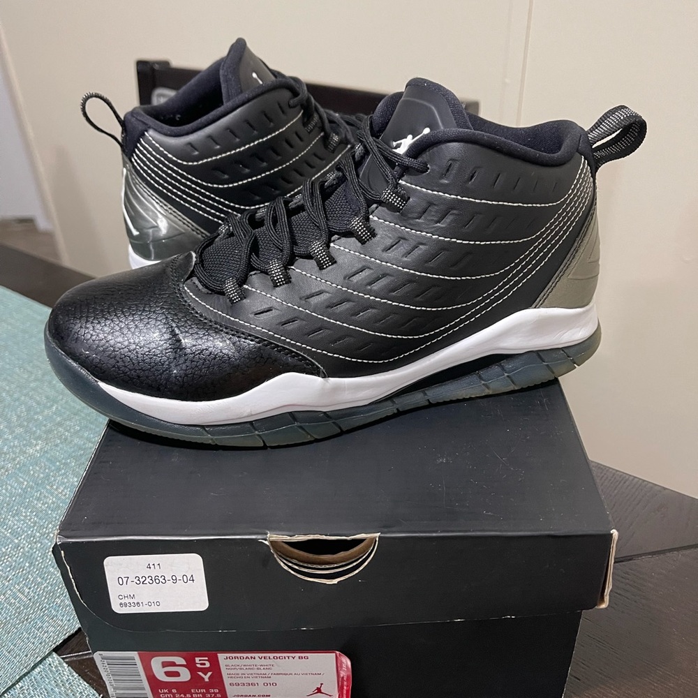 Jordan Velocity BG